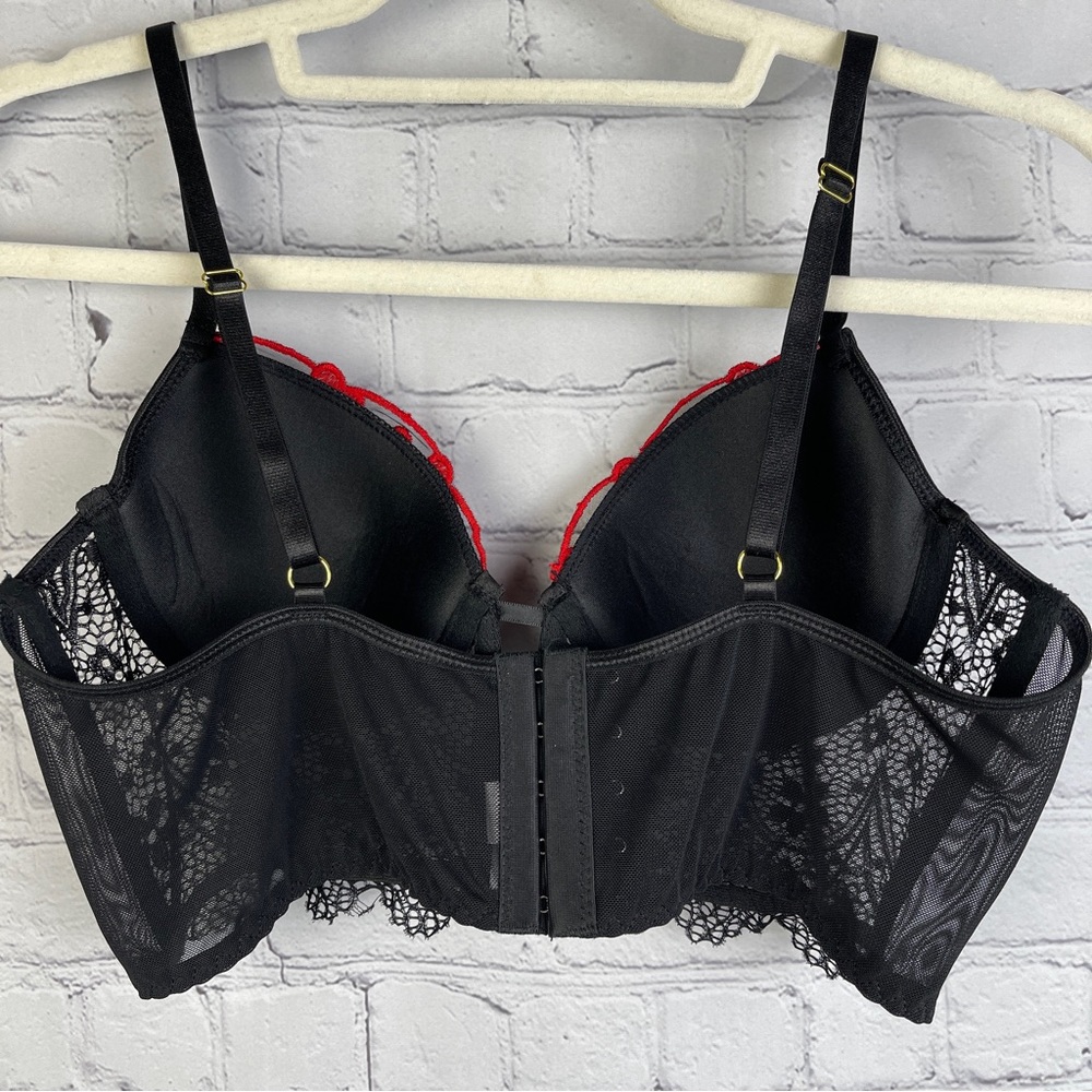 Black lace red hearts wired bralette - Picture 2 of 13